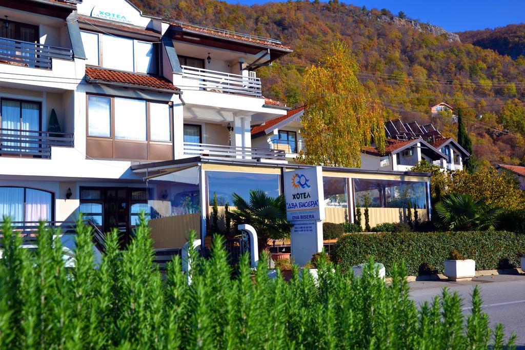 Hotel Dva Bisera ラガディン エクステリア 写真