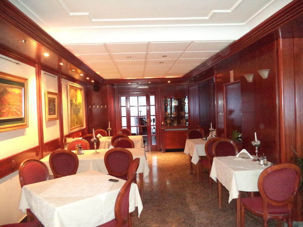 Hotel Dva Bisera ラガディン エクステリア 写真